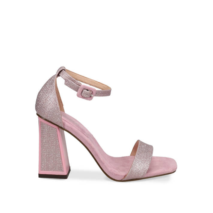 Pink sandal with pearl effect