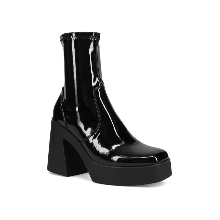 Μαύρο λουστρινένιο μποτάκι