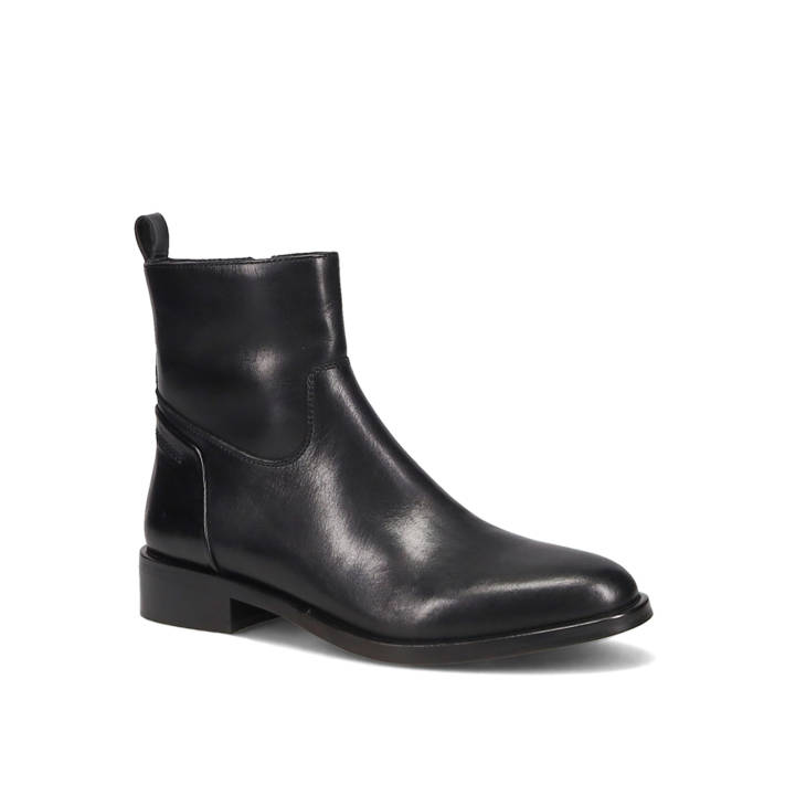 Μαύρο δερμάτινο μποτάκι