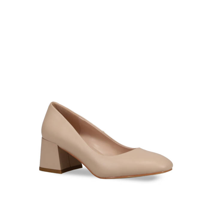 Beige pump