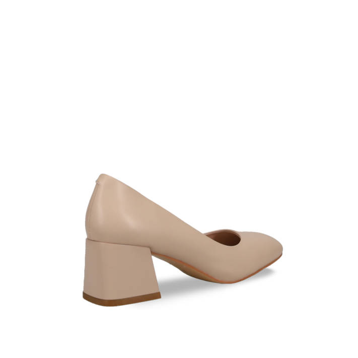 Beige pump