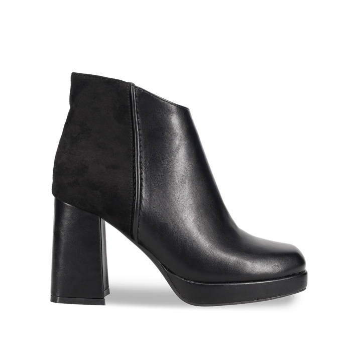 Μαύρο μποτάκι