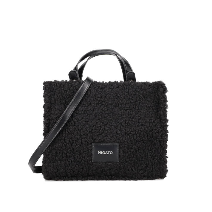 Μαύρη γούνινη τσάντα χειρός