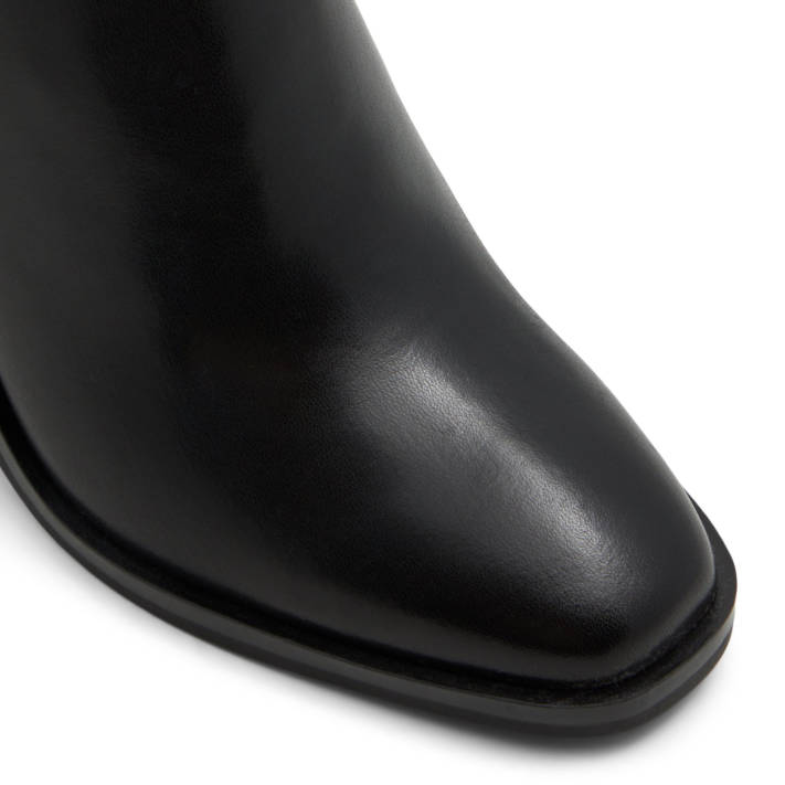 Μαύρο δερμάτινο μποτάκι HAY