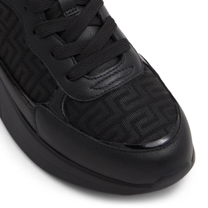 Black sneaker COSMICSTEP