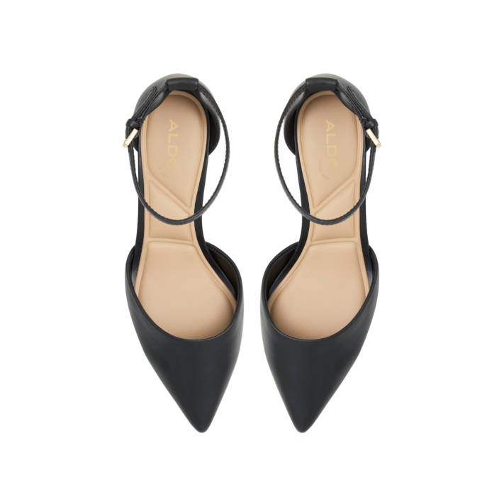 Black leather pump UNERAL