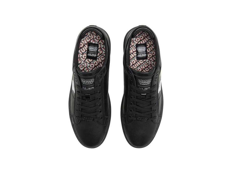 Mens black sneaker LTLOWTOPSPEC