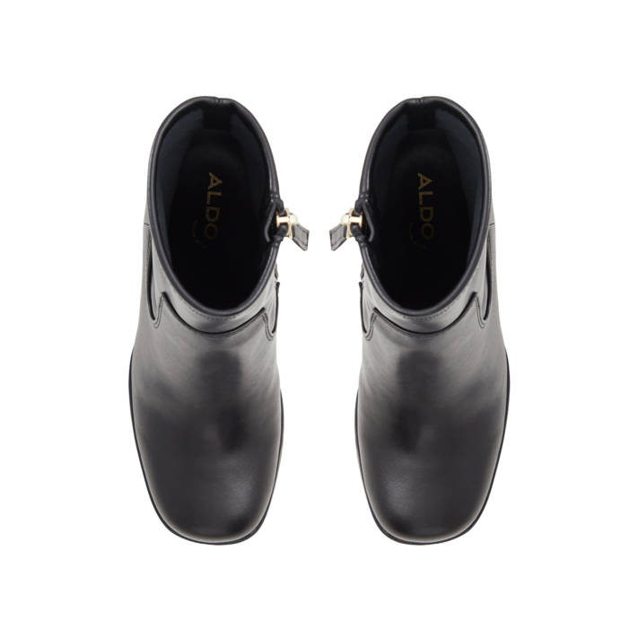 Μαύρο δερμάτινο μποτάκι SERAPHICA