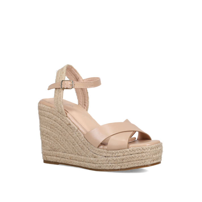 Μπεζ πλατφόρμα