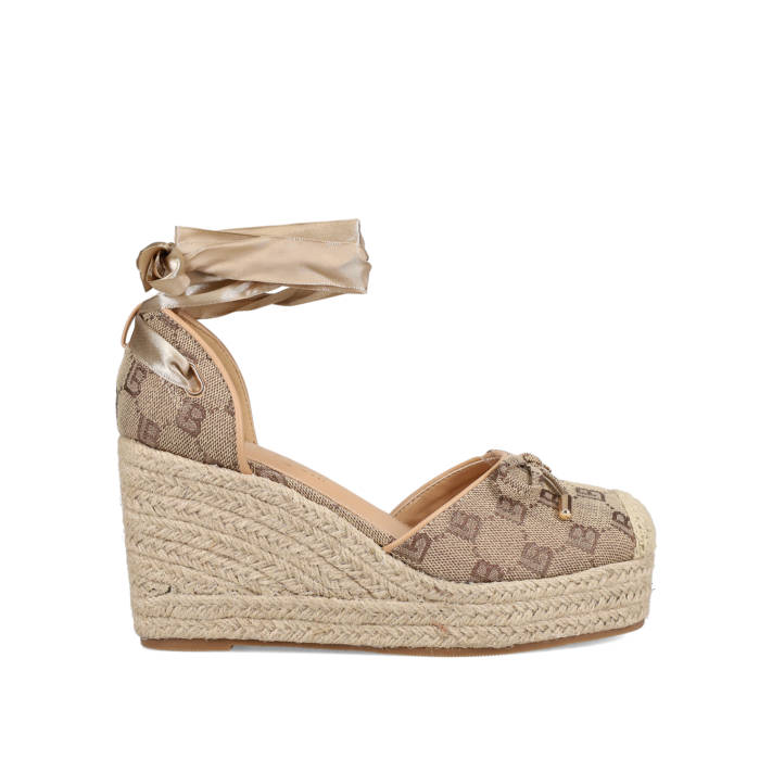 Beige espadrille