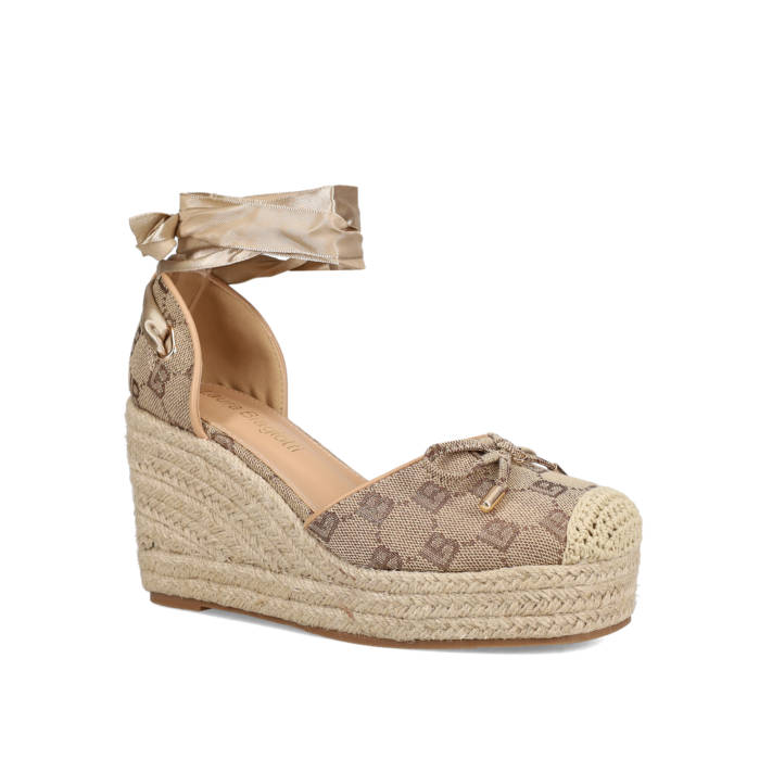 Beige espadrille