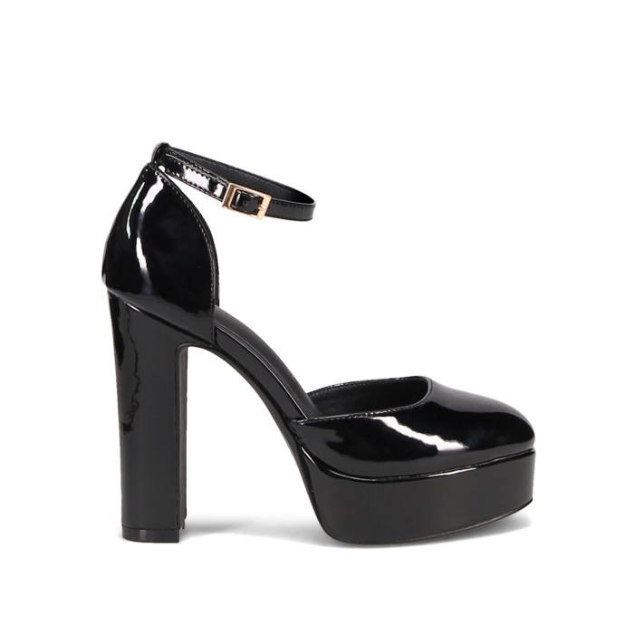 Μαύρη γόβα λουστρίνι