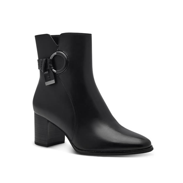 Μαύρο μποτάκι