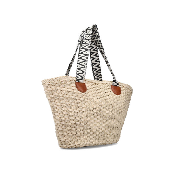 Beige straw shoulder bag