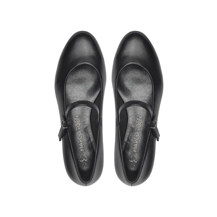 Μαύρη μπαλαρίνα