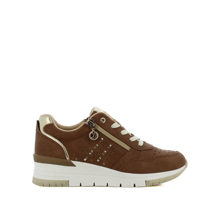 Καφέ sneaker