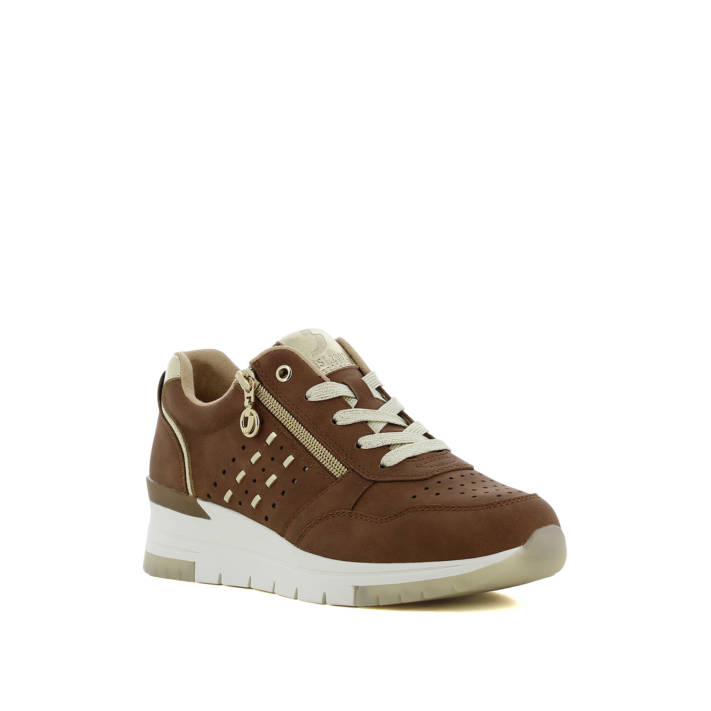 Καφέ sneaker