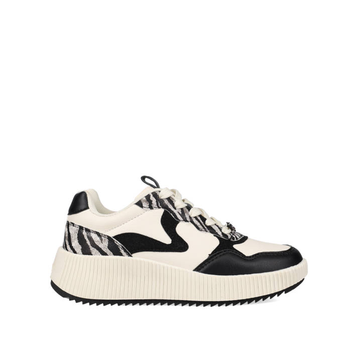 Black and white chunky sneaker