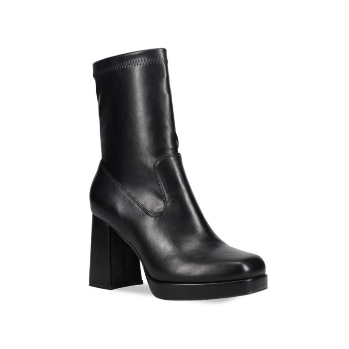 Black bootie
