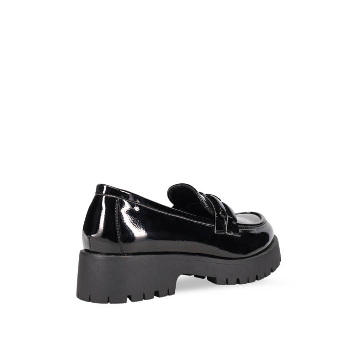 Μαύρο loafer λουστρίνι