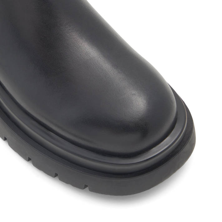 Black Chelsea boot with cleated sole MAPLE