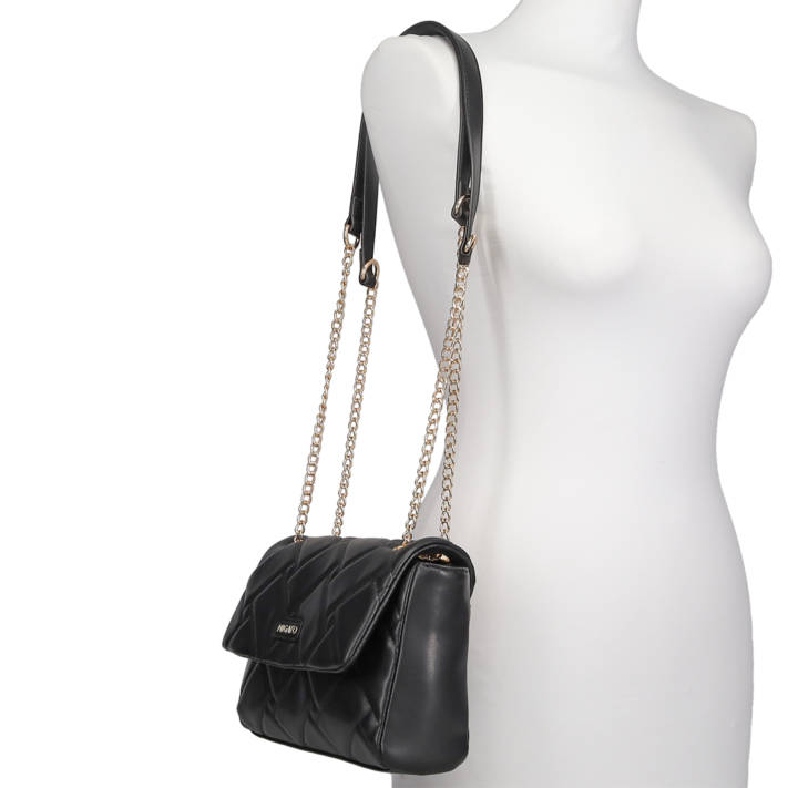 Black quilted shoulder bag