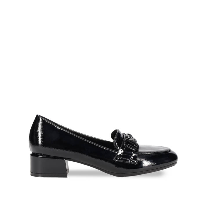 Μαύρο loafer λουστρίνι