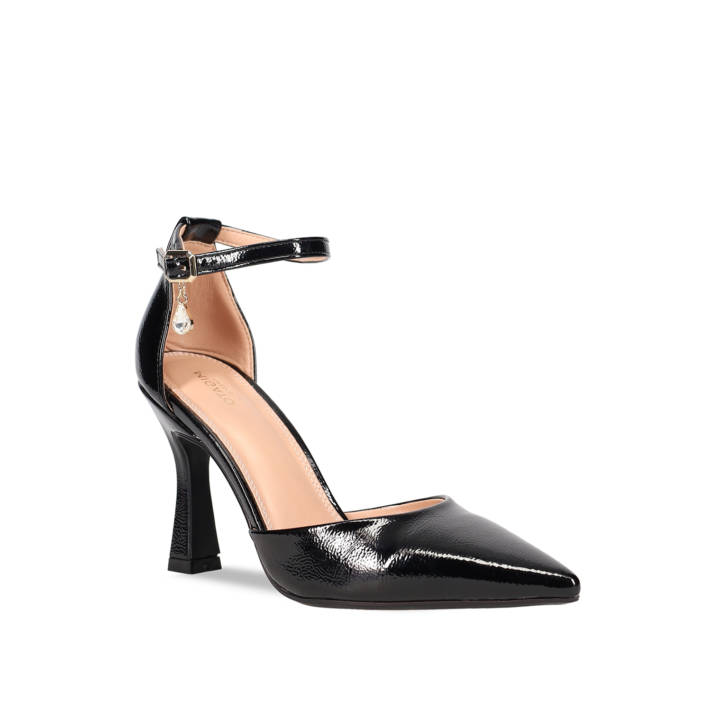 Μαύρη γόβα λουστρίνι