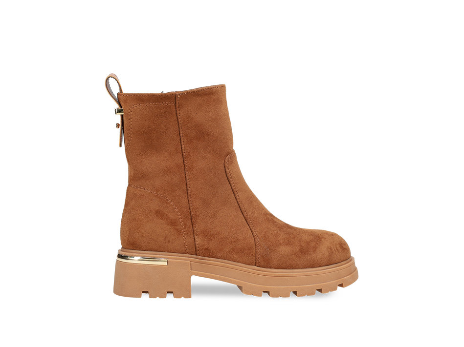 Tan boot