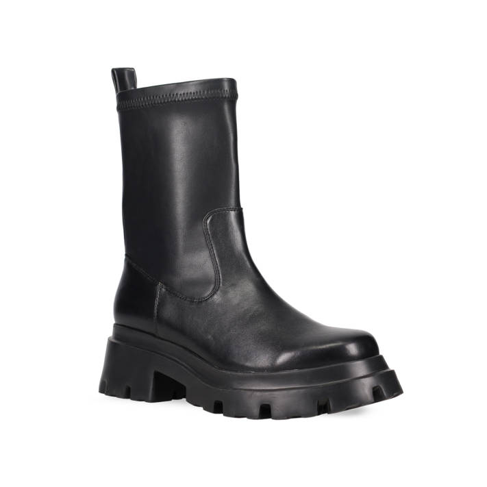 Black biker boot
