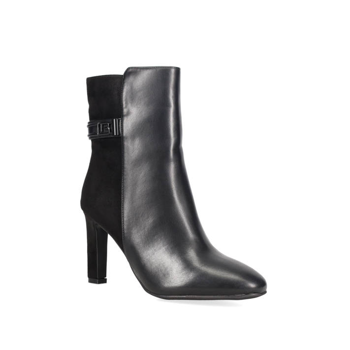 Μαύρο μποτάκι