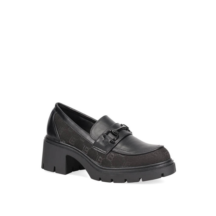 Black chunky loafer