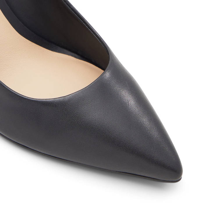 Black leather pump SERENITI