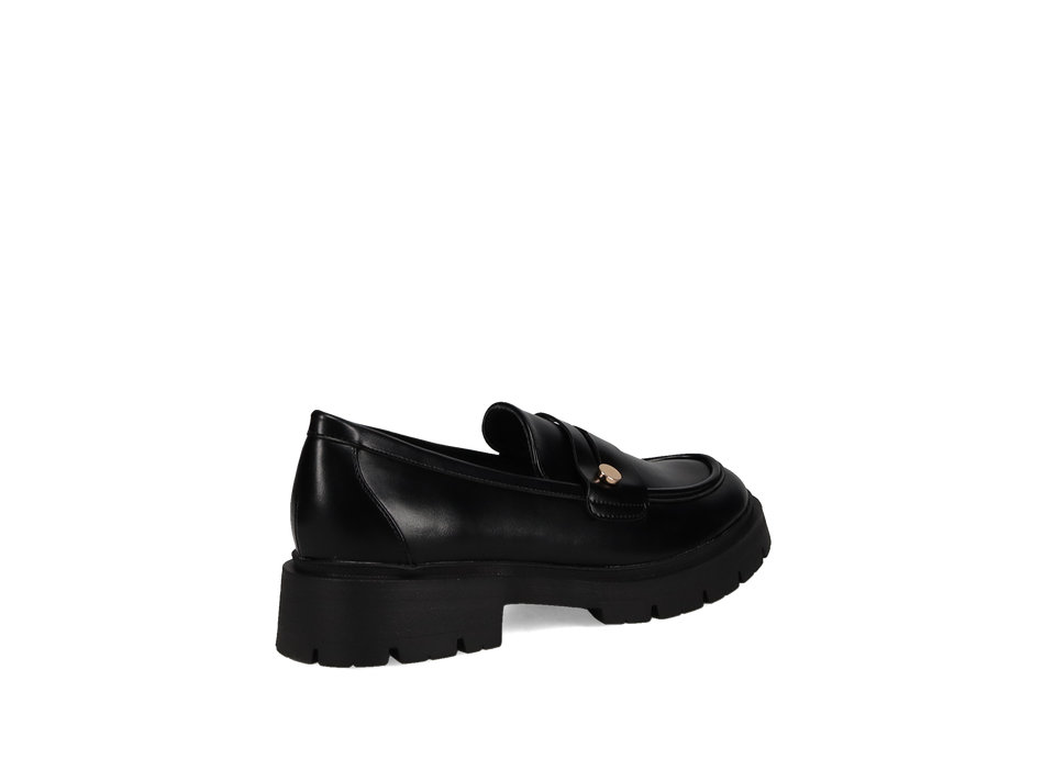 Black chunky loafer