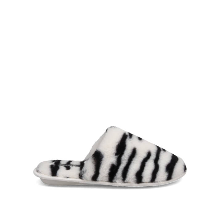 White tiger-print slipper