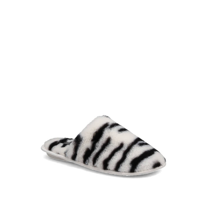 White tiger-print slipper