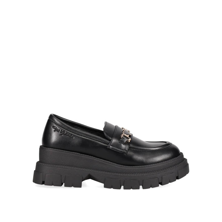 Black chunky loafer