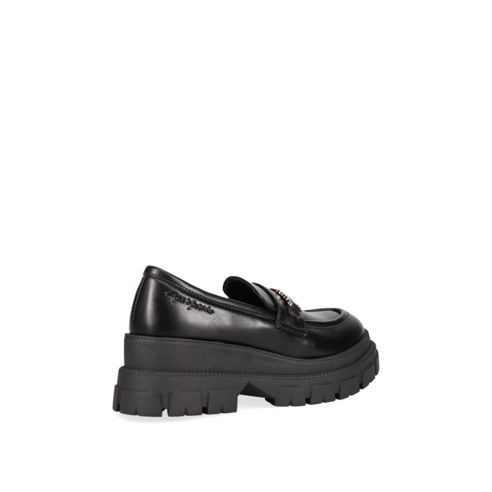 Black chunky loafer