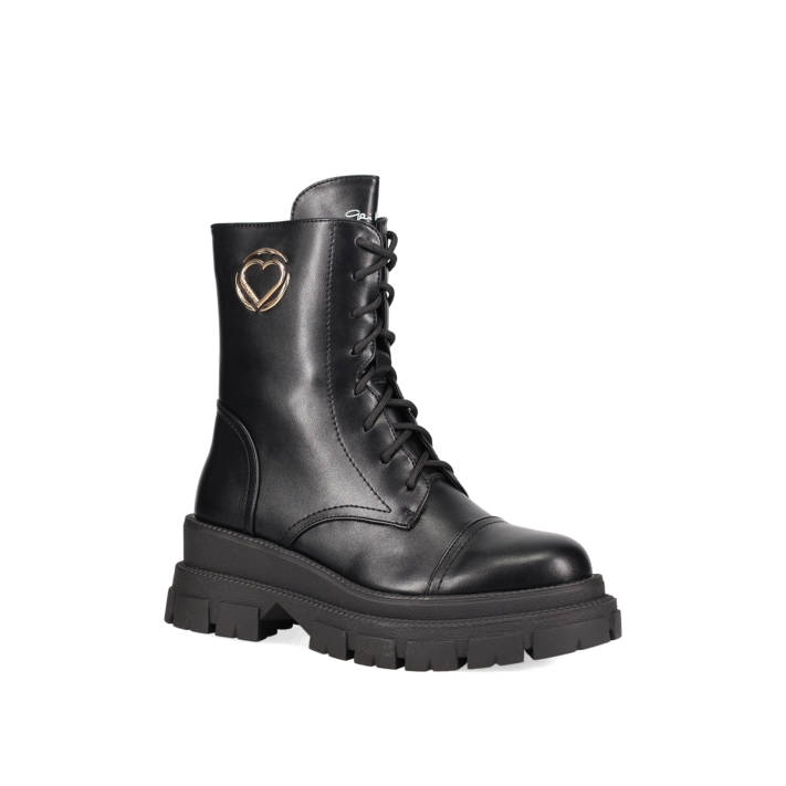 Μαύρο αρβυλάκι