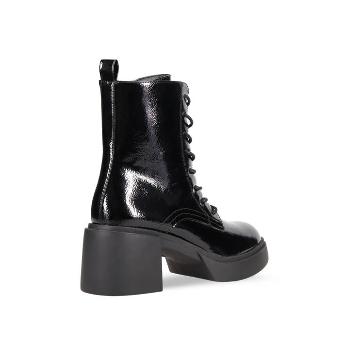 Μαύρο αρβυλάκι λουστρίνι