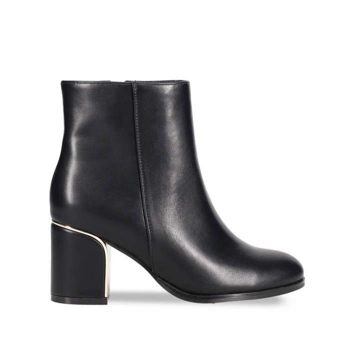 Black bootie