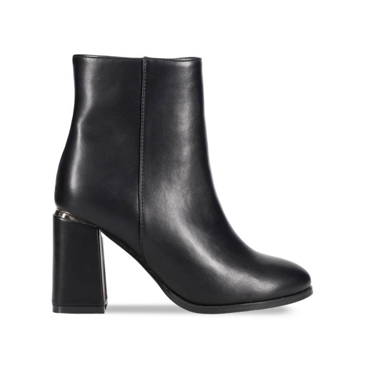 Black bootie