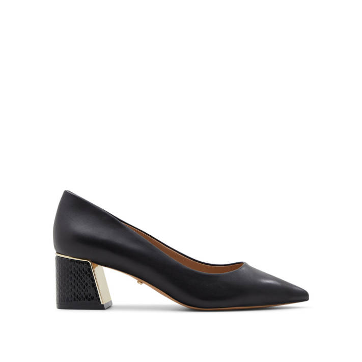 Black leather pump ELAMAEVER