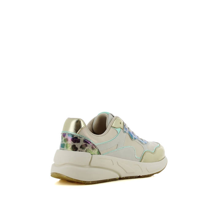Εκρού sneaker