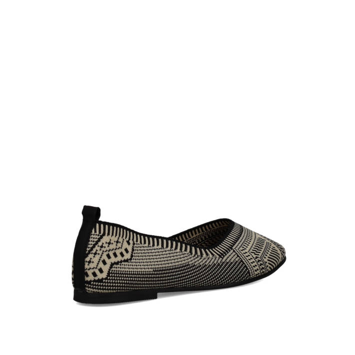 Black & white ballet flat