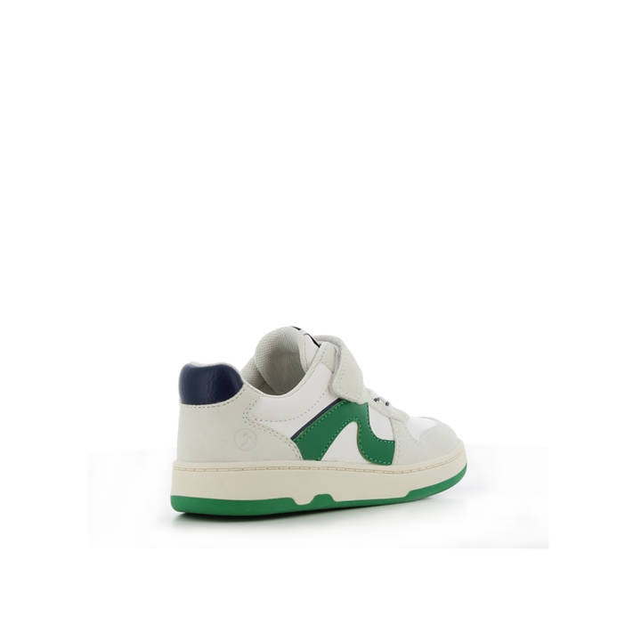 Kids white sneaker