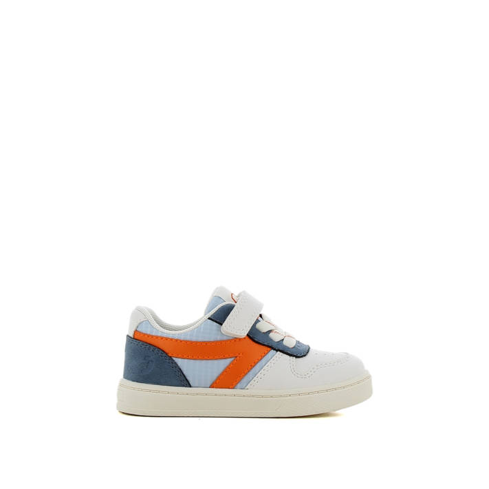 Λευκό παιδικό sneaker