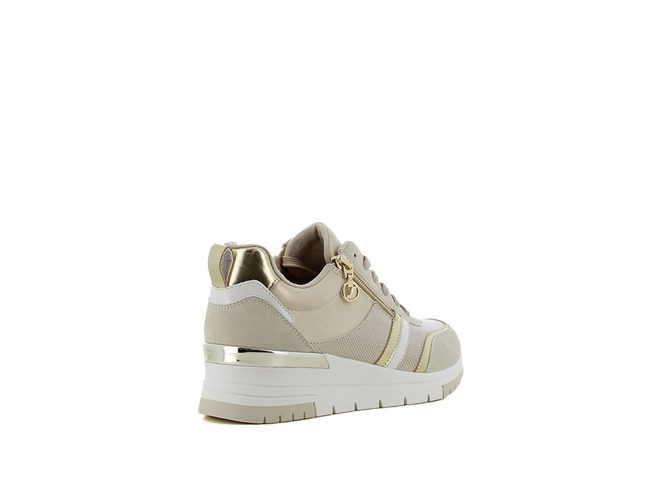 Beige sneaker
