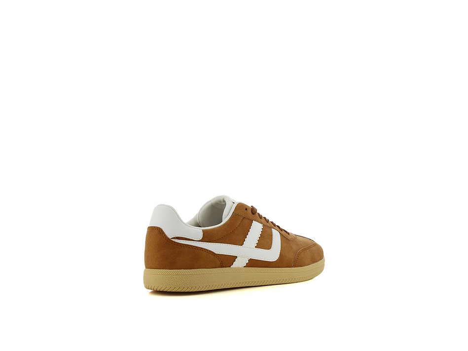 Mens tan sneaker