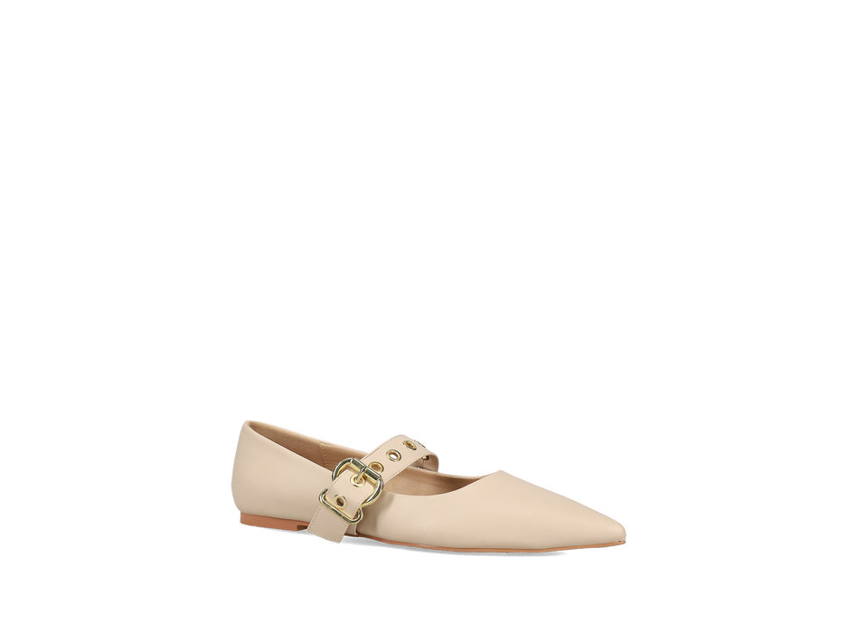 Beige pointy ballet flat